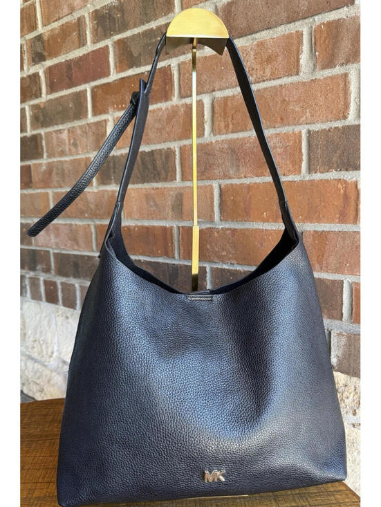 Michael Kors Handbags - 🌟🤩 Michael Kors Junie Medium Hobo Bag Black Pebbled Leather Gold Tone 👜